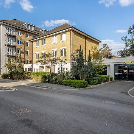 King Bed Manhattan Close To London Heathrow West Drayton  Exteriör bild