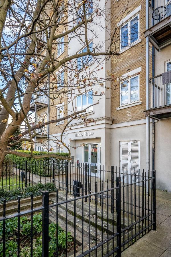 King Bed Manhattan Close To London Heathrow West Drayton  Exteriör bild